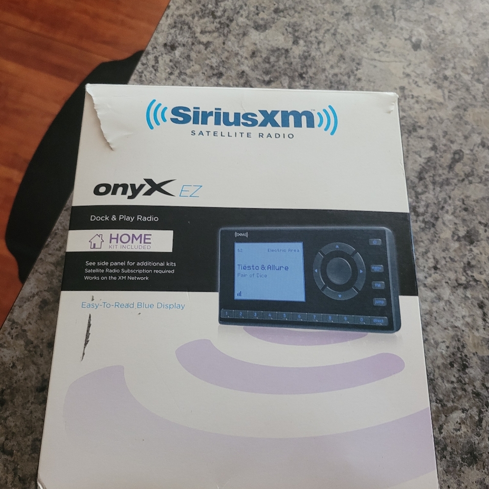 Sirius XM satellite radio onyx ez home kit